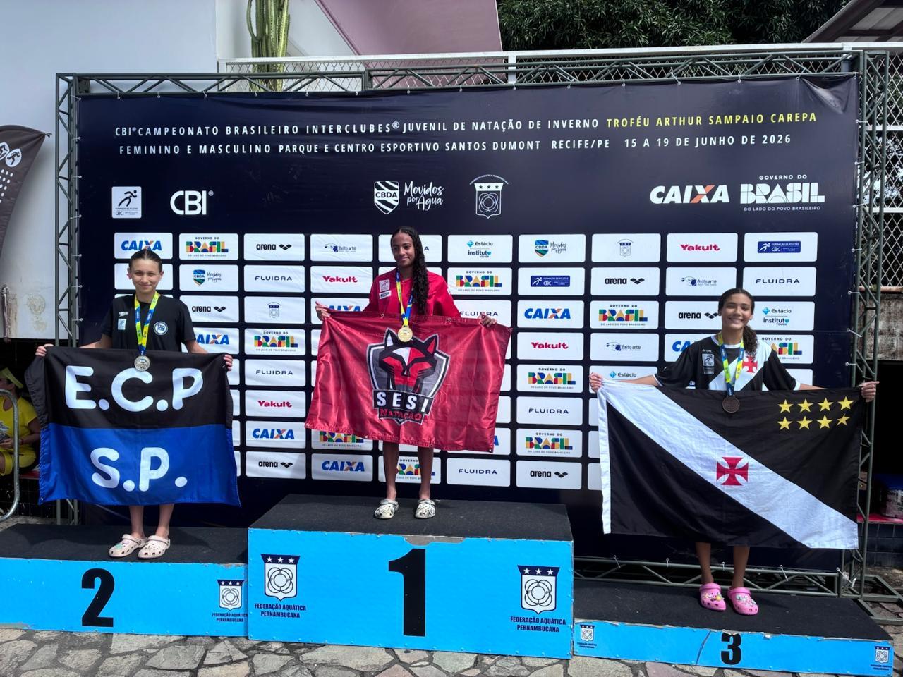 natacao:-milena-ferrari-e-bronze-campeonato-brasileiro-juvenil-de-inverno-em-recife