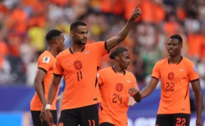 gakpo-brilha-e-holanda-goleia-a-suecia-com-autoridade-pela-copa-do-mundo-2026