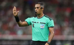 fifa-escala-arbitro-egipcio-amin-omar-para-argentina-x-austria-na-copa-do-mundo