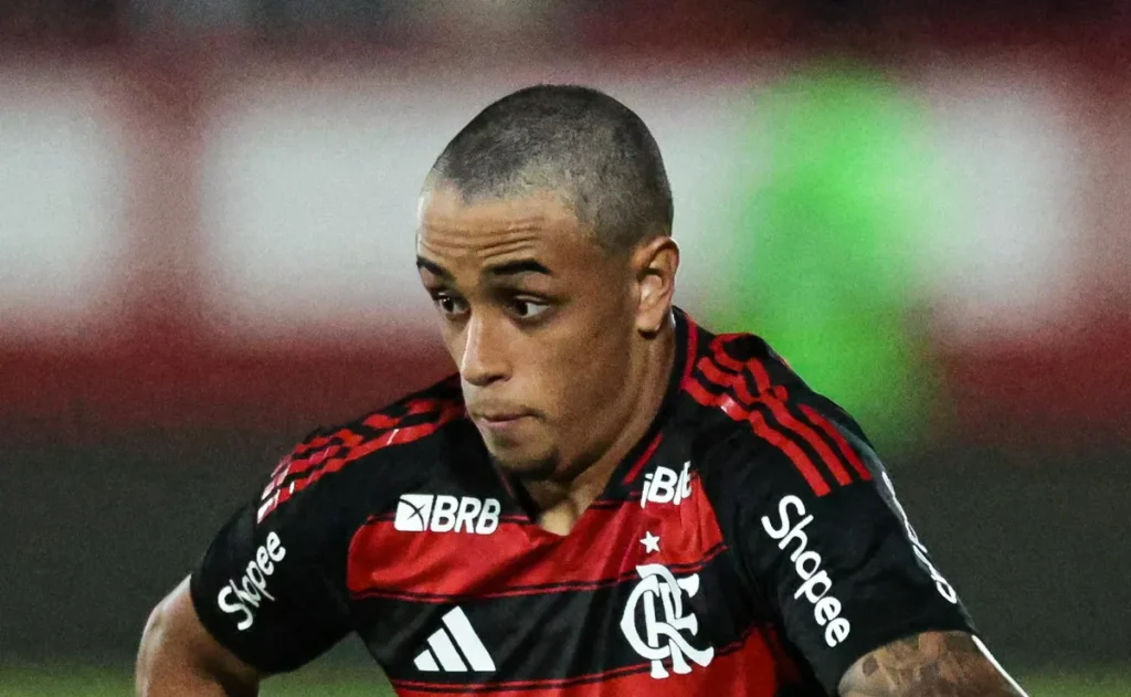 ryan-roberto-se-despede-do-flamengo-apos-venda-milionaria-para-o-shakhtar-donetsk