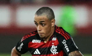 ryan-roberto-se-despede-do-flamengo-apos-venda-milionaria-para-o-shakhtar-donetsk