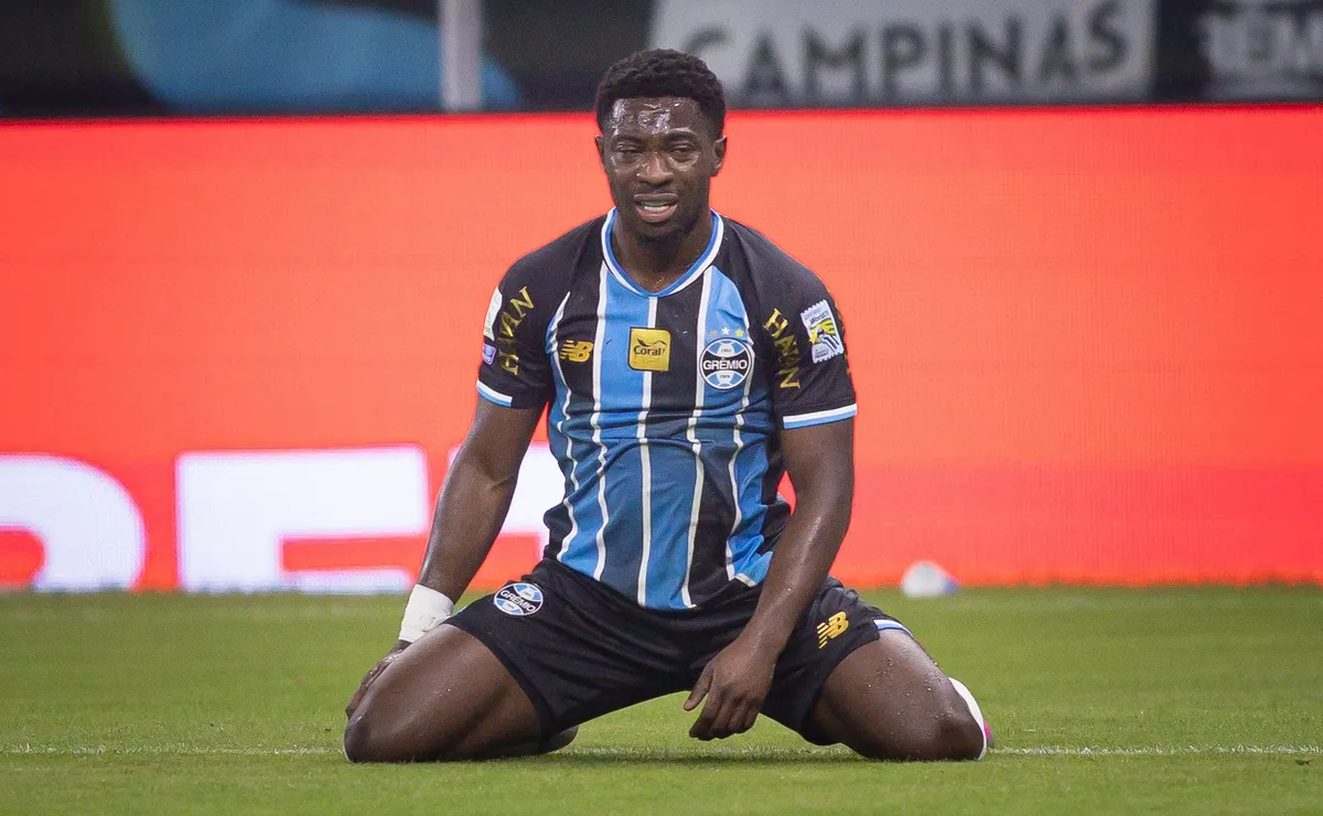 gremio-ainda-deve-r$-5,8-milhoes-ao-anderlecht-pela-contratacao-de-amuzu