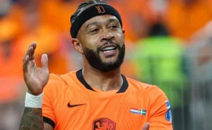 memphis-depay-e-contestado-na-holanda-e-jornalista-avalia-situacao:-“ele-nao-esta-100%”