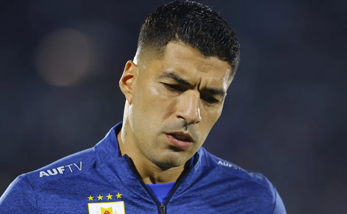 luiz-suarez-evita-criticar-bielsa-no-uruguai,-mas-admite-frustracao-por-estar-de-fora-da-copa