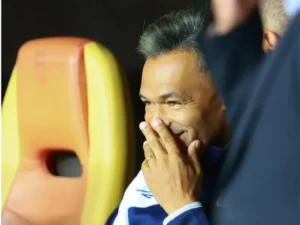 ex-auxiliar-de-mourinho-e-tecnico-nos-emirados-arabes,-jose-morais-e-oferecido-ao-vasco