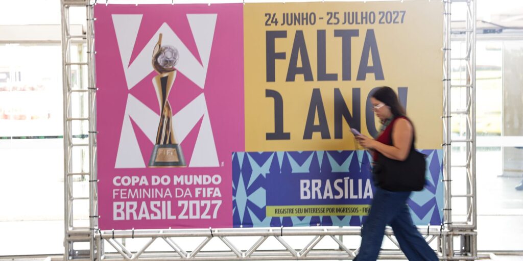 brasilia-inicia-contagem-regressiva-de-1-ano-da-copa-do-mundo-feminina