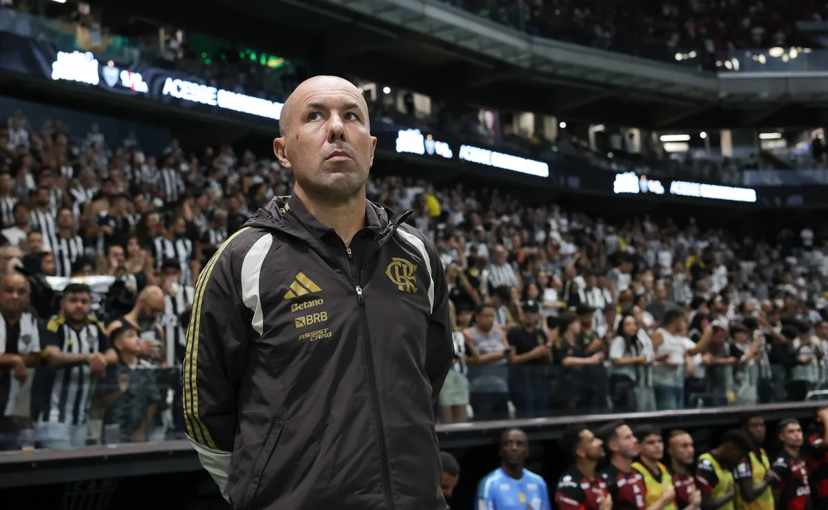 leonardo-jardim-cobra-reforco-para-o-meio-e-flamengo-intensifica-busca-por-articulador