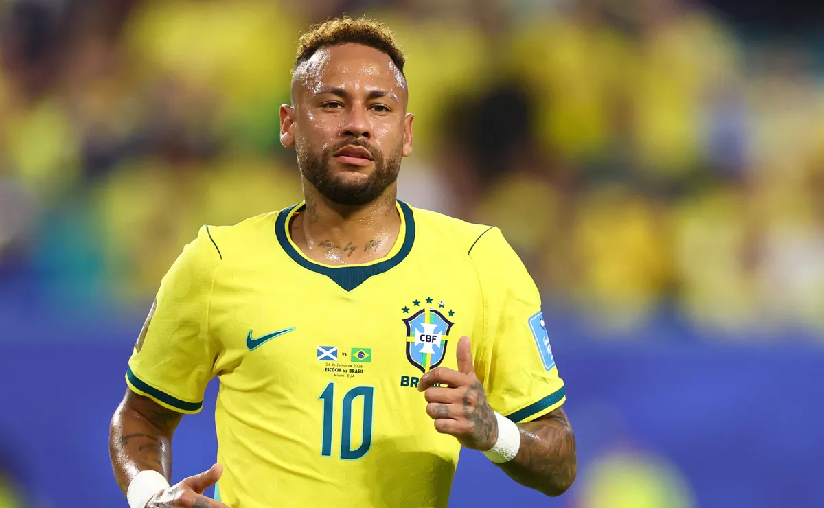 neymar-muda-de-postura,-aceita-novo-papel-e-ganha-elogios-de-ancelotti-na-copa-do-mundo