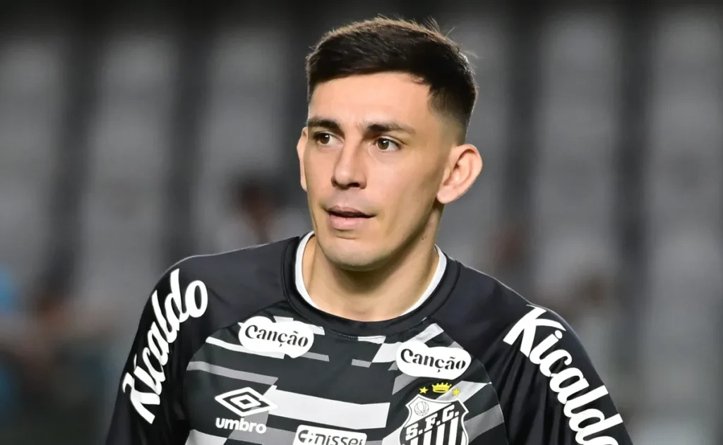 santos-intensifica-as-tratativas-com-escobar-para-a-renovacao-do-contrato