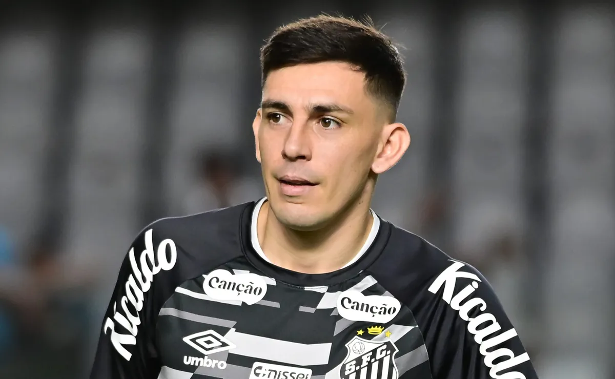santos-intensifica-as-tratativas-com-escobar-para-a-renovacao-do-contrato