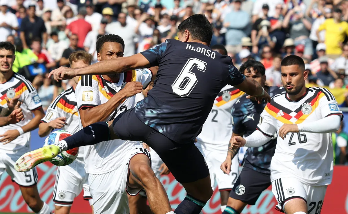 junior-alonso-ajuda-o-paraguai-a-segurar-a-alemanha-e-conseguir-classificacao-historica-na-copa