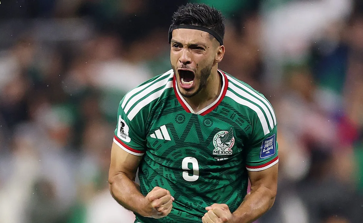 raul-jimenez-faz-golaco-contra-o-equador-e-alcanca-marca-historica-pela-selecao-do-mexico