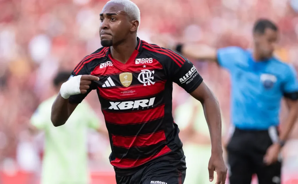 lorran-mira-recomeco-no-flamengo-e-quer-convencer-leonardo-jardim-em-portugal