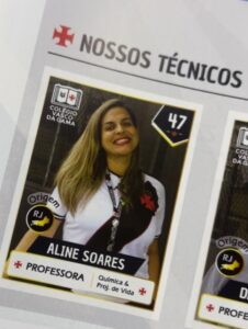 veja-o-album-de-figurinhas-do-colegio-vasco-da-gama