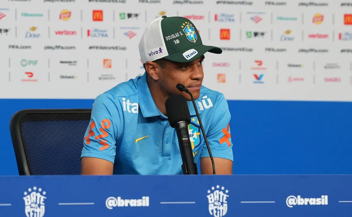 douglas-santos-rebate-tecnico-da-noruega-e-afirma-que-fala-serve-como-motivacao-para-o-brasil