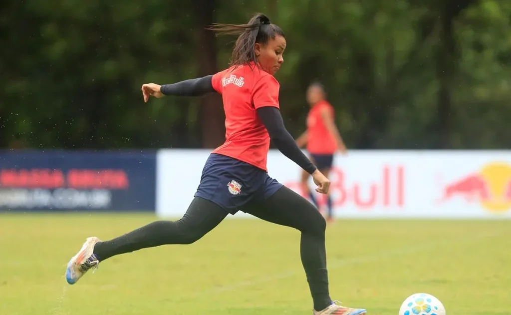 miria-projeta-reacao-do-red-bull-bragantino-apos-pausa-para-a-copa:-“voltar-ainda-mais-preparadas”