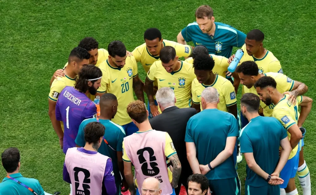 galvao-bueno-detona-selecao-apos-derrota-na-copa-do-mundo:-“de-segunda-prateleira”