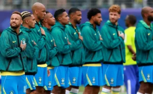 aviao-da-selecao-brasileira-retorna-ao-rio-com-apenas-um-dos-26-convocados-para-a-copa
