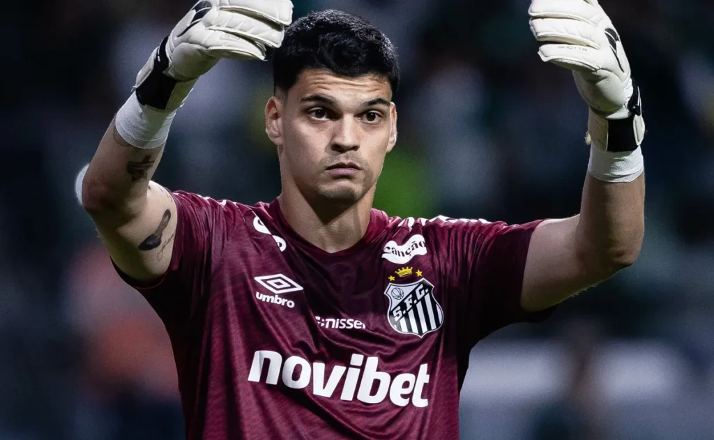 santos-nao-recebe-ofertas-grandes-por-gabriel-brazao-e-goleiro-pode-permanecer-no-clube