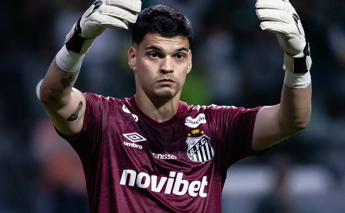santos-nao-recebe-ofertas-grandes-por-gabriel-brazao-e-goleiro-pode-permanecer-no-clube