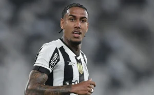 fifa-alivia-punicoes-e-suspende-tres-transfer-bans-aplicados-ao-botafogo