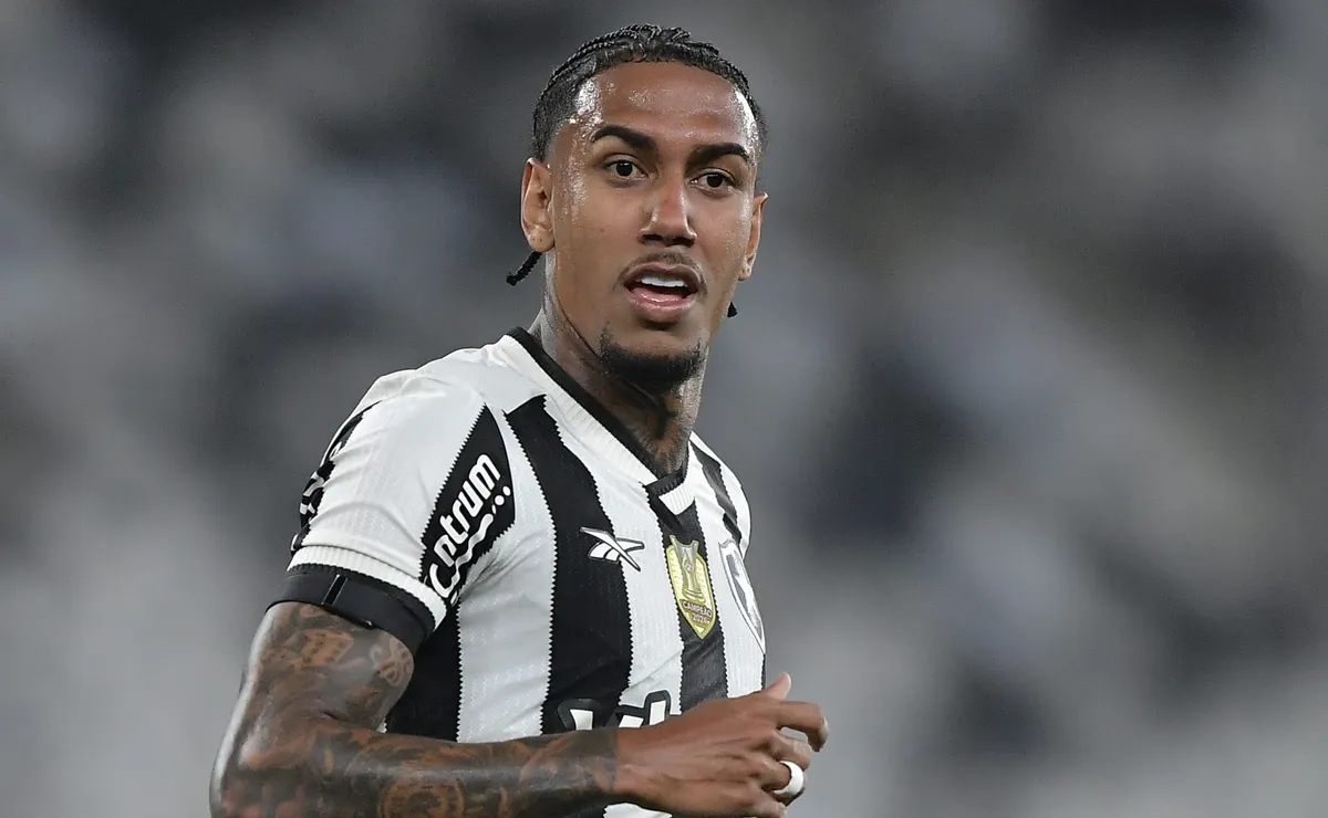 fifa-alivia-punicoes-e-suspende-tres-transfer-bans-aplicados-ao-botafogo