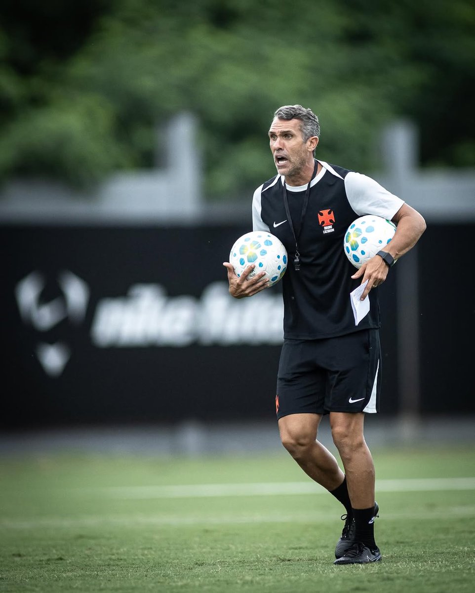 jogadores-estariam-impressionados-com-os-treinos-comandados-por-bruno-lazaroni