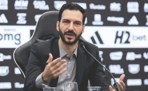 ceo-do-atletico-mg-afirma-que-o-clube-busca-reforco-ofensivo-e-nao-planeja-saidas