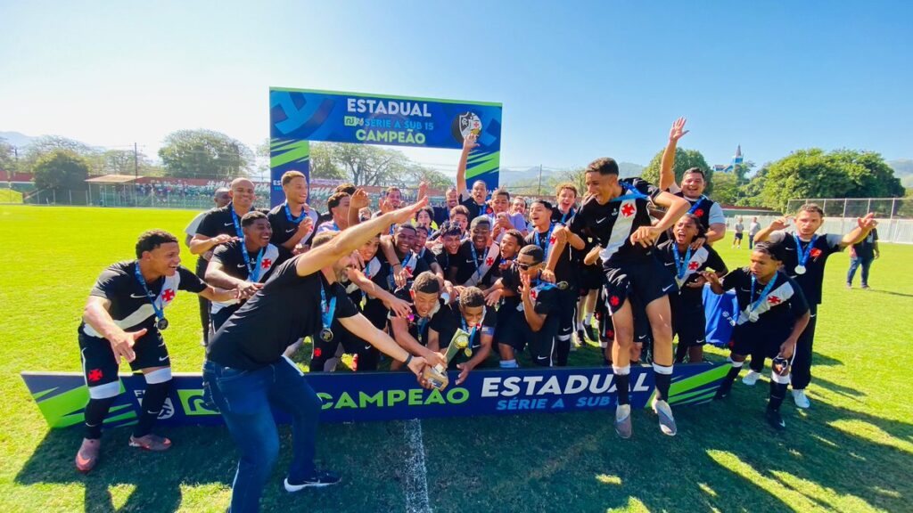 sub-15:-ferj-parabeniza-o-vasco,-campeao-carioca-de-2026