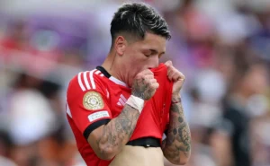 jornal-argentino-condena-postura-do-flamengo-contra-prestianni-em-amistoso:-“repreensivel”