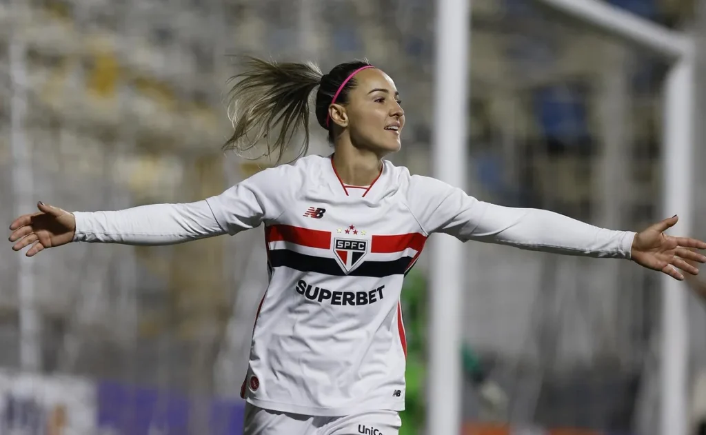 sao-paulo-vence-o-taubate-e-sobe-para-a-vice-lideranca-do-paulistao-feminino