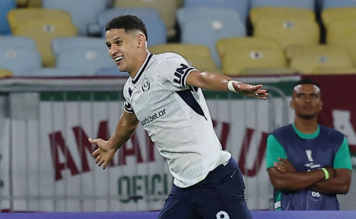 internacional-precisa-pagar-r$-7,6-milhoes-a-vista-para-contratar-alex-arce