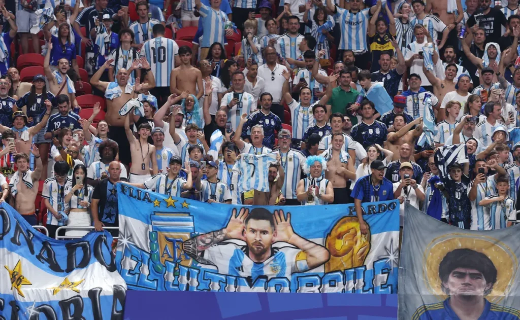 torcida-da-argentina-invade-nova-york-e-promete-caldeirao-na-final-da-copa-do-mundo