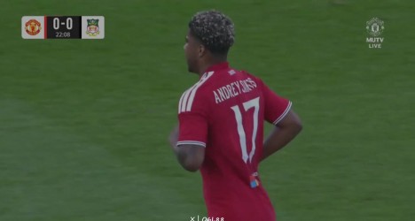 cria-vascaino-andrey-santos-faz-sua-estreia-pelo-manchester-united