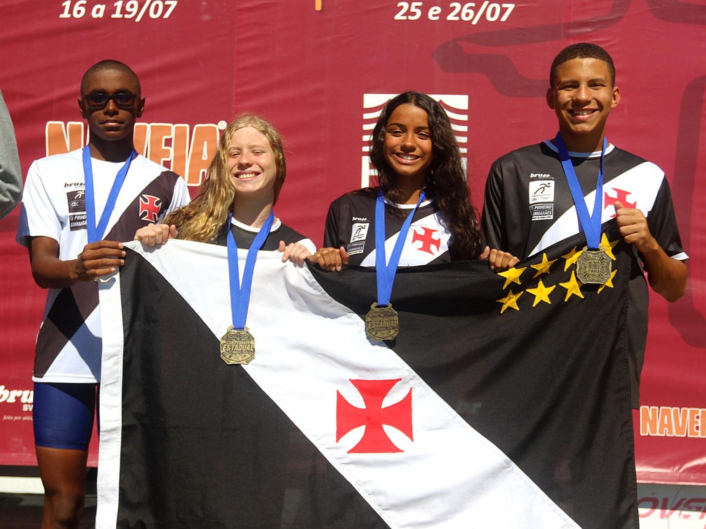 natacao:-vascainos-conquistam-mais-medalhas-e-recordes-no-3o-dia-do-estadual-de-inverno