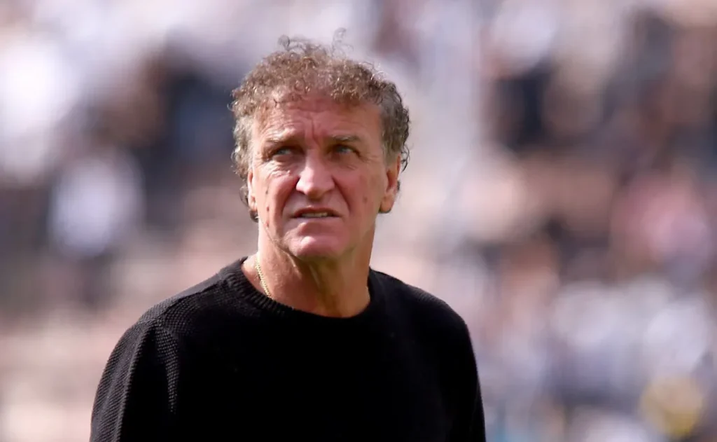 marcelo-teixeira-decide-blindar-cuca-em-meio-a-pressao-no-santos-e-continuidade-e-o-plano
