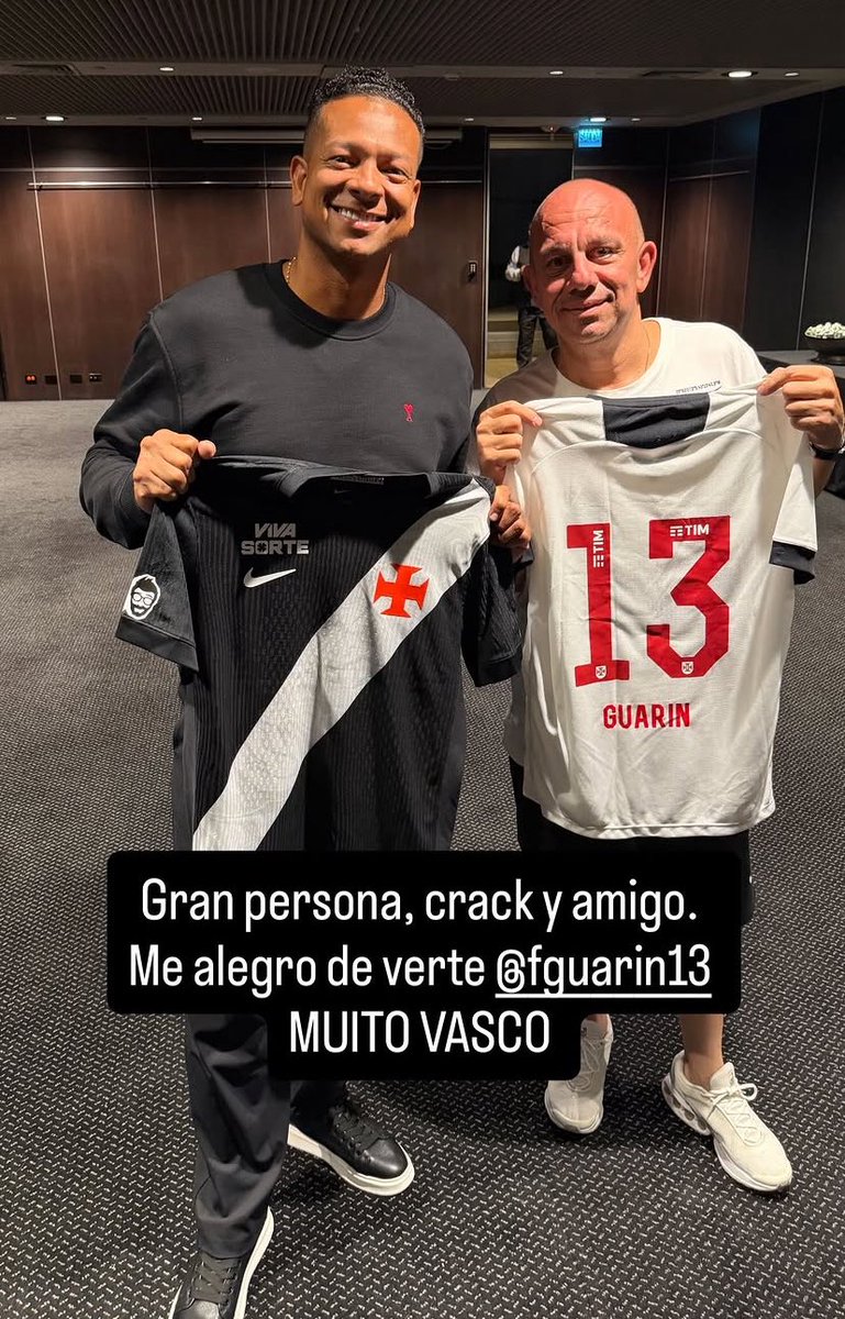guarin-visitou-a-concentracao-do-vasco-em-medellin