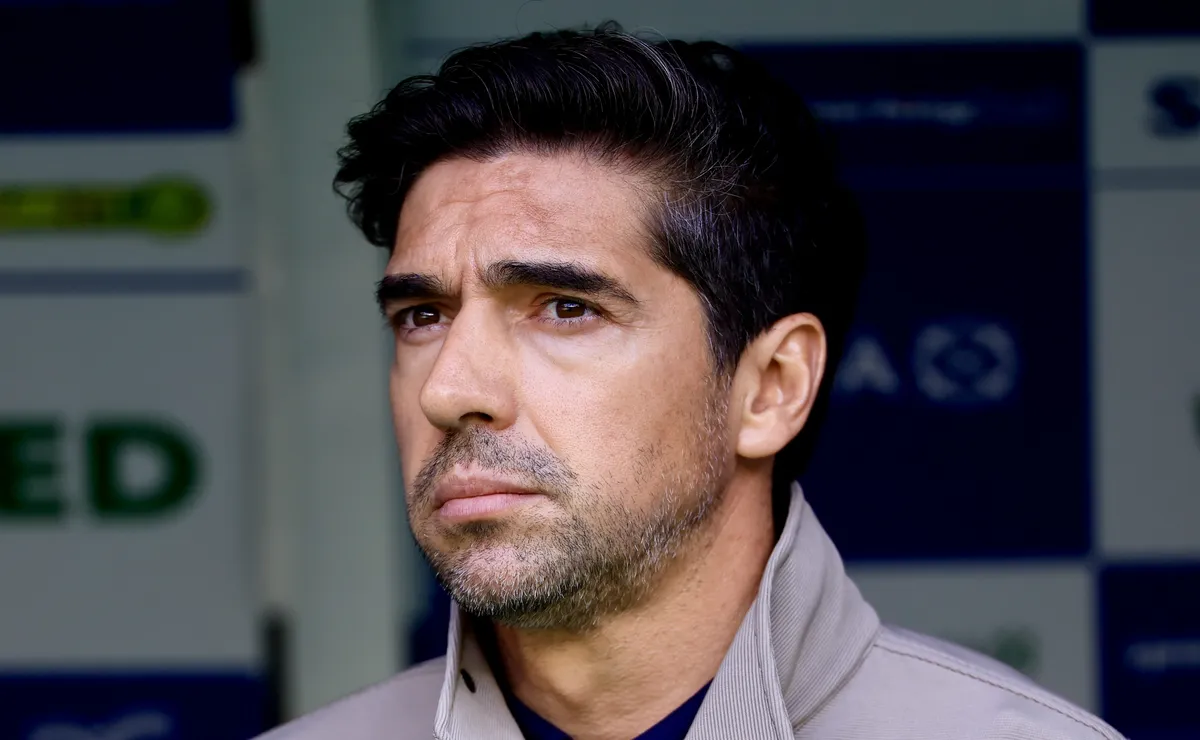 abel-ferreira-muda-o-palmeiras-e-volta-da-copa-comeca-com-vitoria-convincente-sobre-o-coritiba