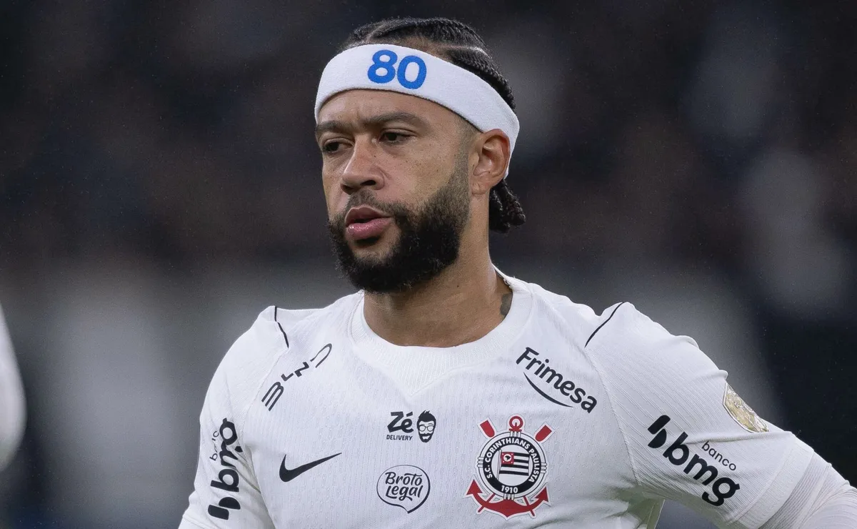 memphis-depay-“bate-o-pe”-e-exige-contrato-de-tres-anos-com-o-corinthians