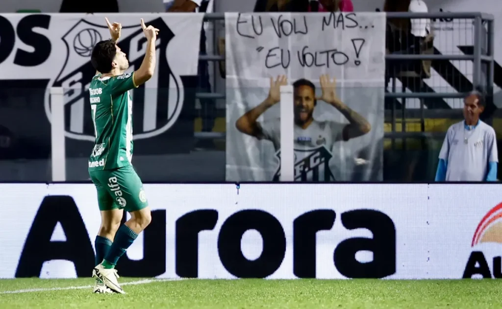 marcinho,-da-chapecoense,-lamenta-empate-contra-o-santos-e-cita-penalti:-“impressao-de-nao-contato”