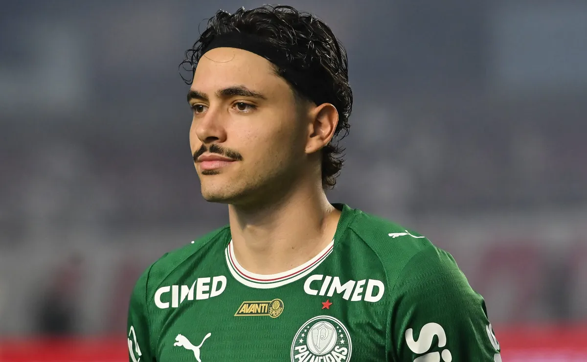 mauricio-usa-experiencia-adquirida-na-copa-do-mundo-para-ganhar-destaque-no-palmeiras