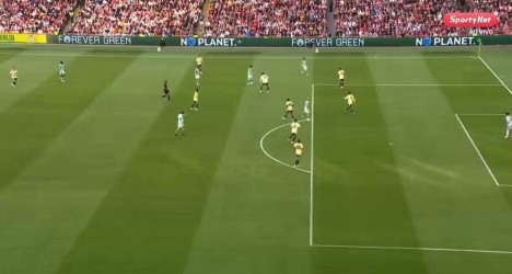 especulado-no-vasco,-deossa-faz-golaco-pelo-betis-em-amistoso-contra-o-arsenal