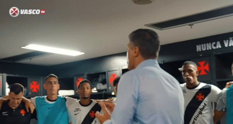 veja-o-discurso-de-pedro-emanuel-antes-do-jogo-contra-o-fluminense:-‘coracao-quente,-cabeca-fria’