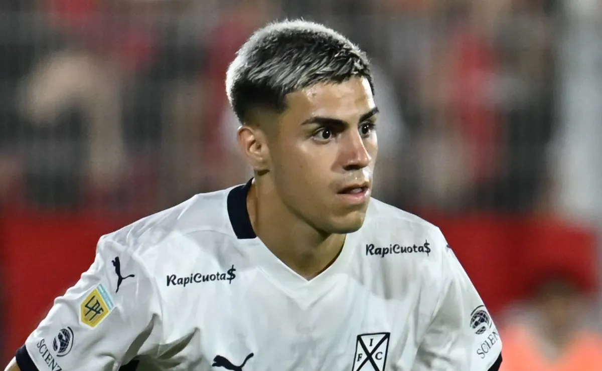 flamengo-mapeia-o-mercado-e-apos-“nao”-de-almada,-meia-argentino-alex-luna-vira-alvo