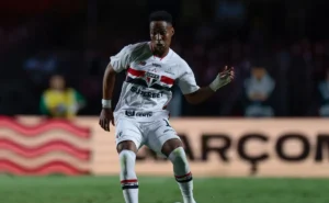 wendell-aproveita-oportunidades-no-sao-paulo-e-fica-perto-dos-50-jogos-pelo-clube