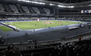 risco-de-ventania-no-rio-faz-cbf-adiar-fluminense-x-botafogo-pelo-brasileirao-feminino