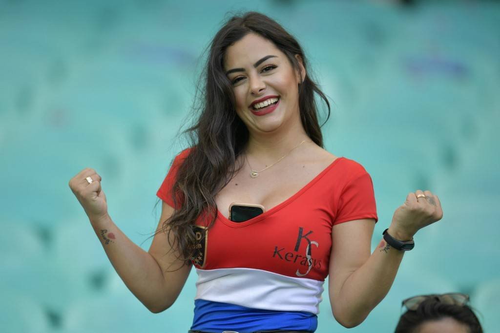 musa-da-copa-do-mundo-de-2010,-paraguaia-larissa-riquelme-estara-em-sao-januario-nesta-5a-feira