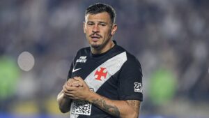 hugo-moura:-‘a-minha-passagem-no-vasco-foi-marcante-na-minha-vida’