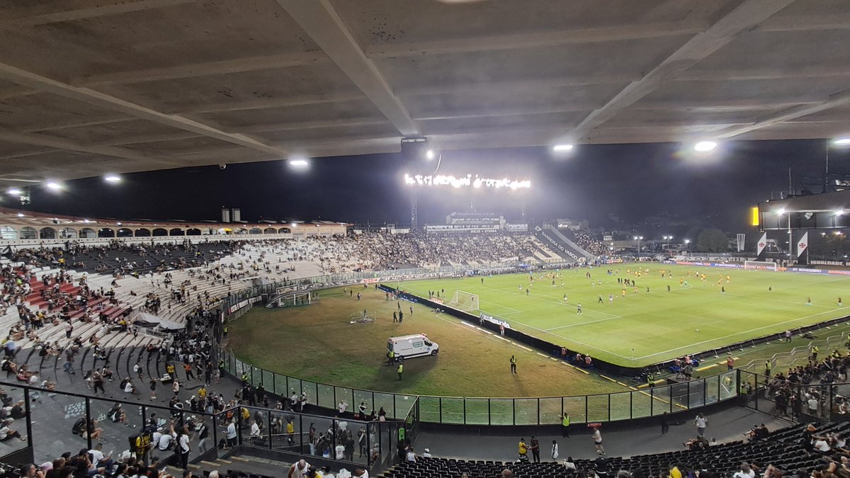 veja-foto-de-sao-januario-antes-de-vasco-x-olimpia