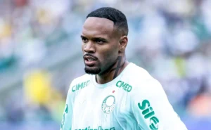 carlos-miguel-quase-falha-de-novo-e-palmeiras-revive-alerta-apos-erro-contra-o-cerro-porteno